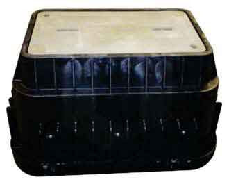Miedium Duty 17" x 30" x 24" HDPE Base and Polymer Concrete cover
