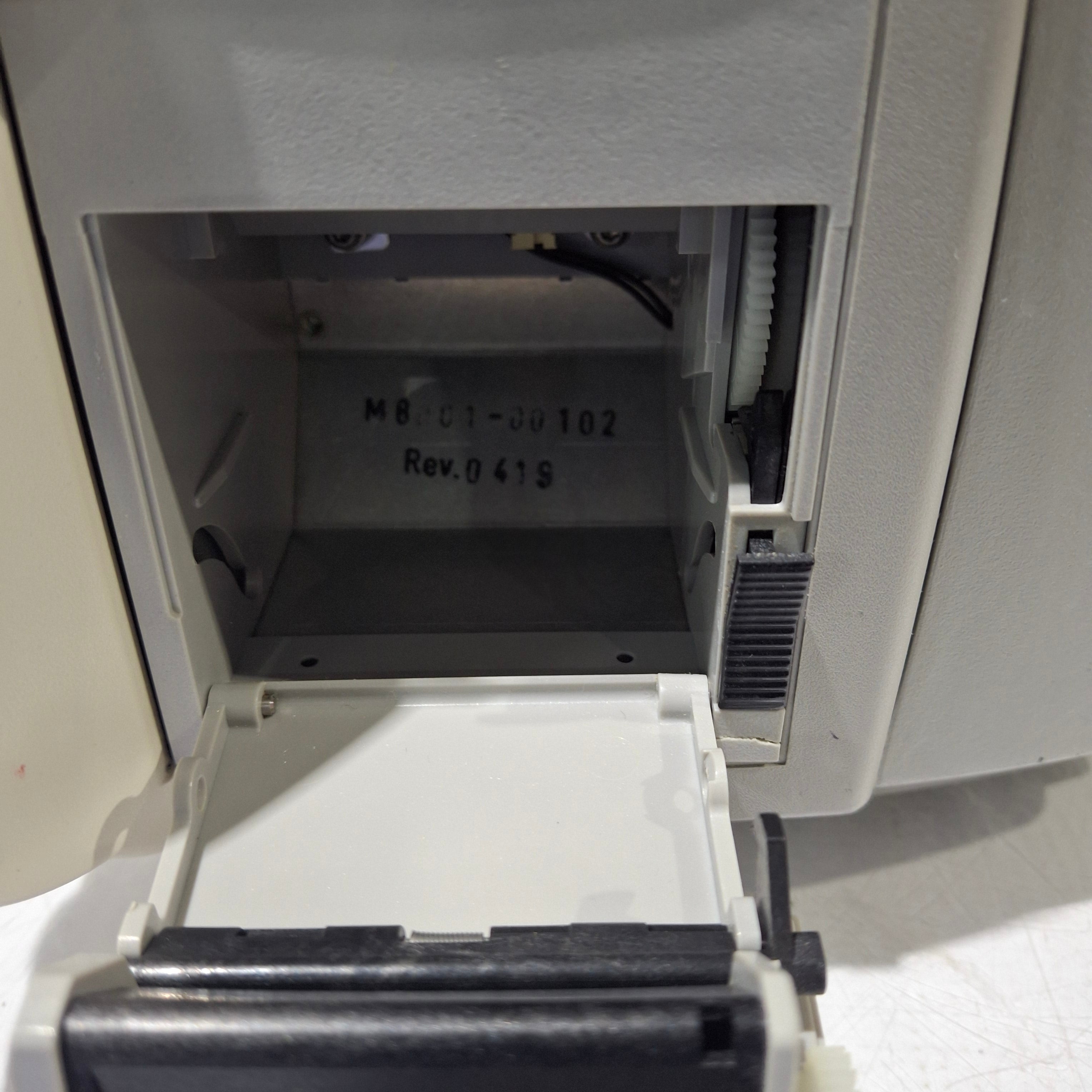 Philips IntelliVue MP20 Patient Monitor