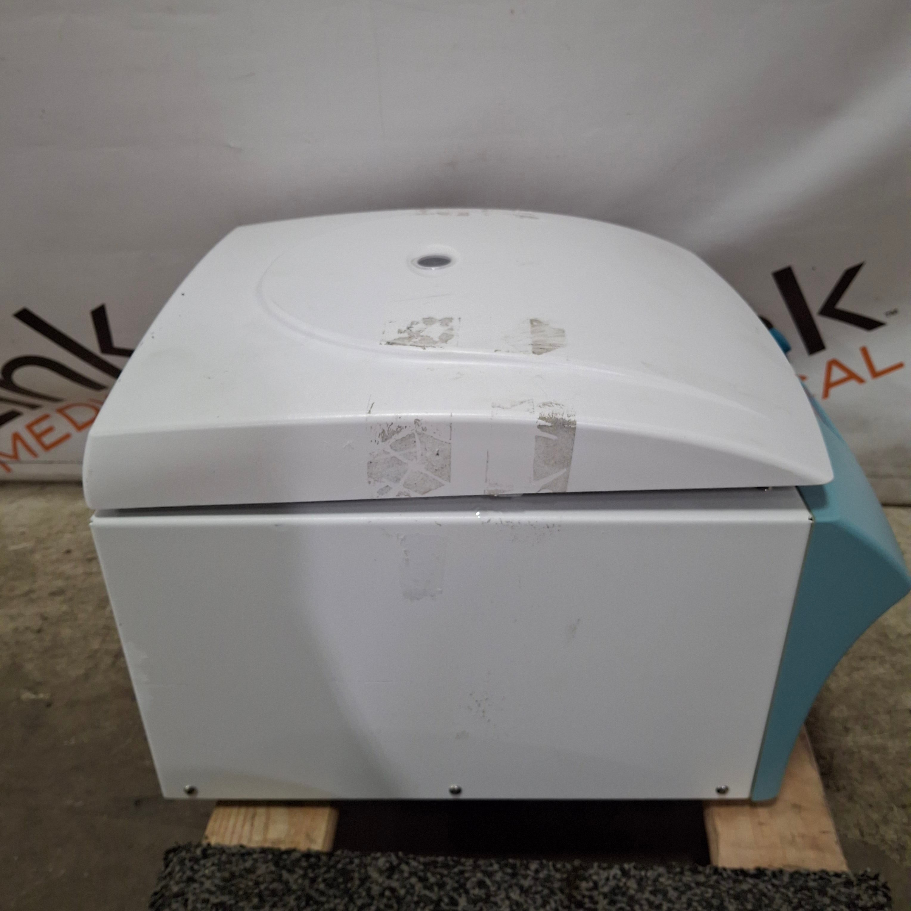 Hettich Universal 320 Type 1401-01 Zentifugen Benchtop Centrifuge