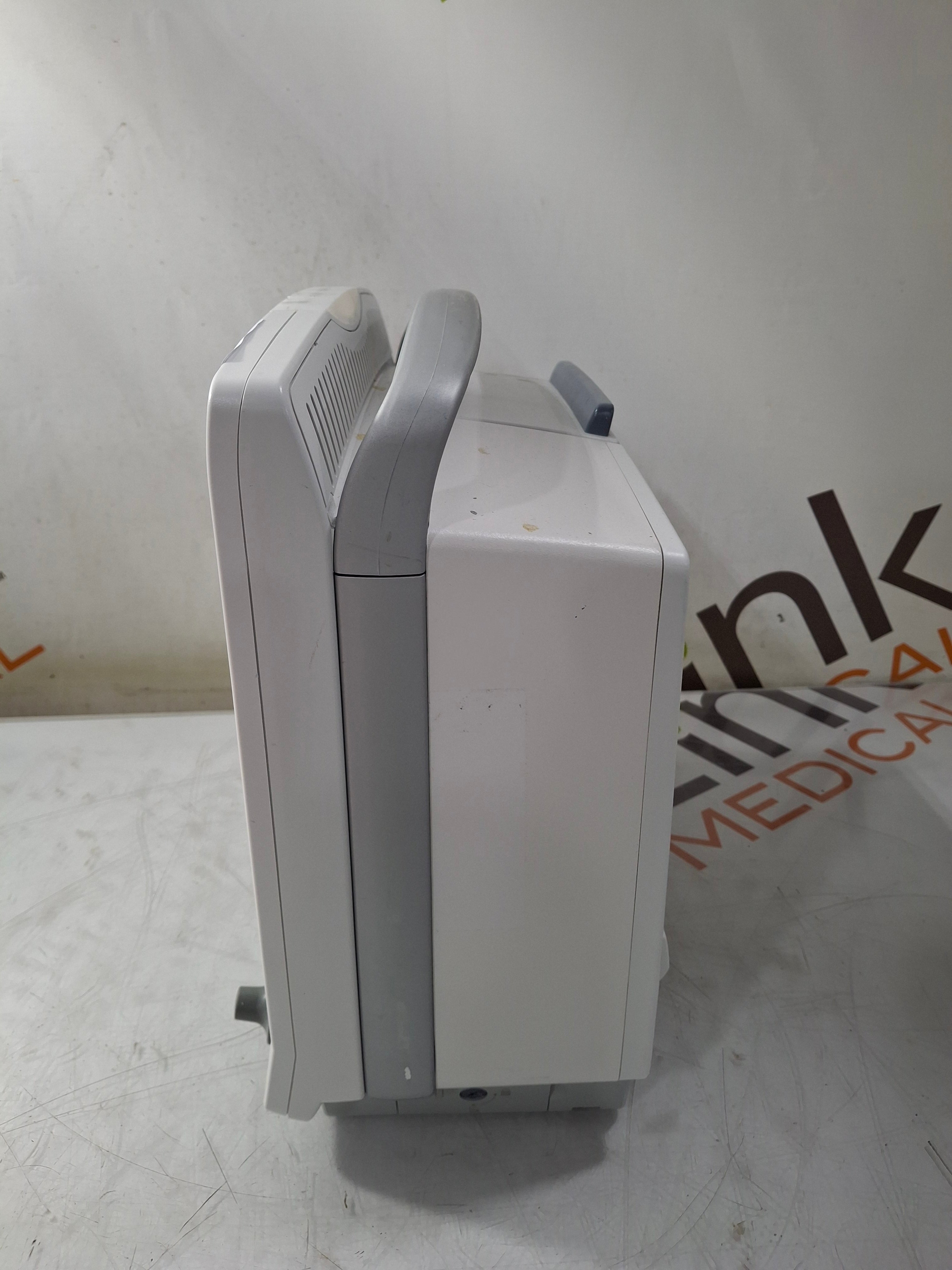 GE Healthcare Carescape B650 Patient Monitor