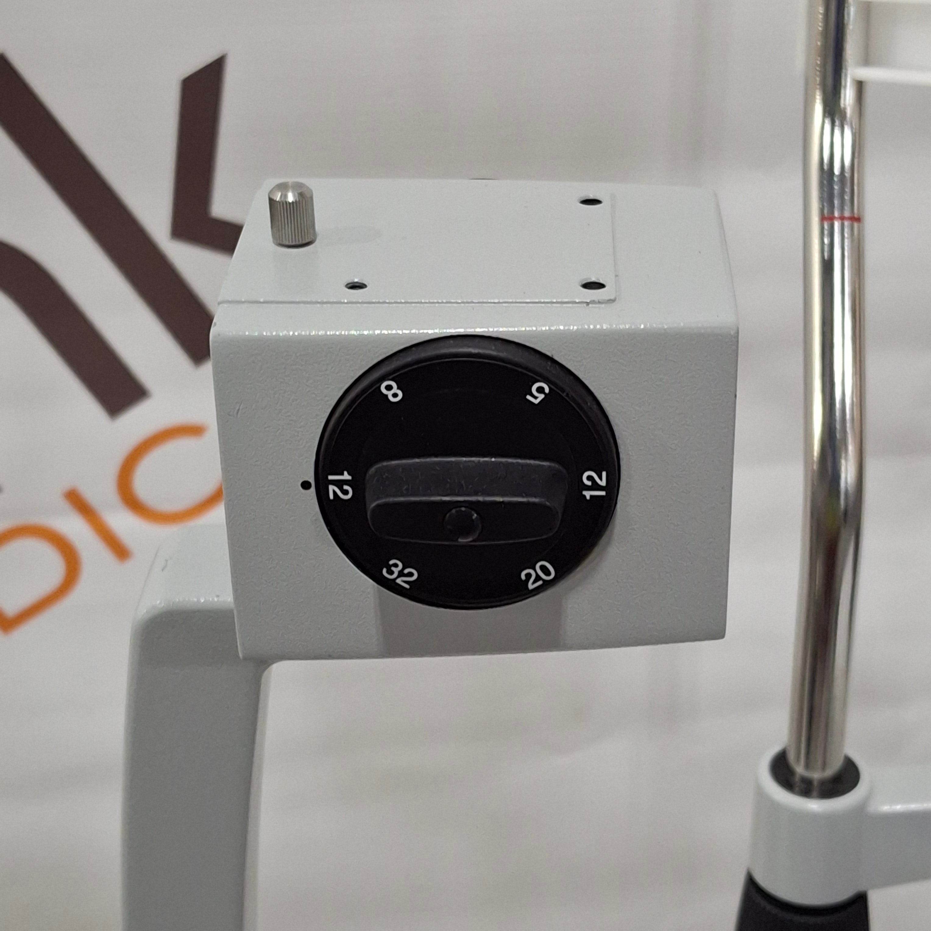 Carl Zeiss SL 120 Slit Lamp