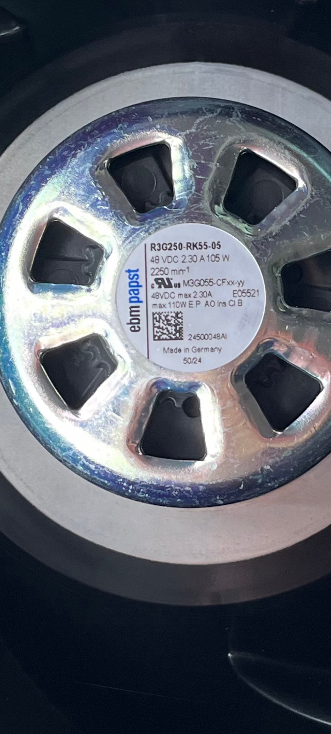 R3G250-RK55-05 ebm-papst Centrifugal Fan 2.3A 48V 105W 6 Wires