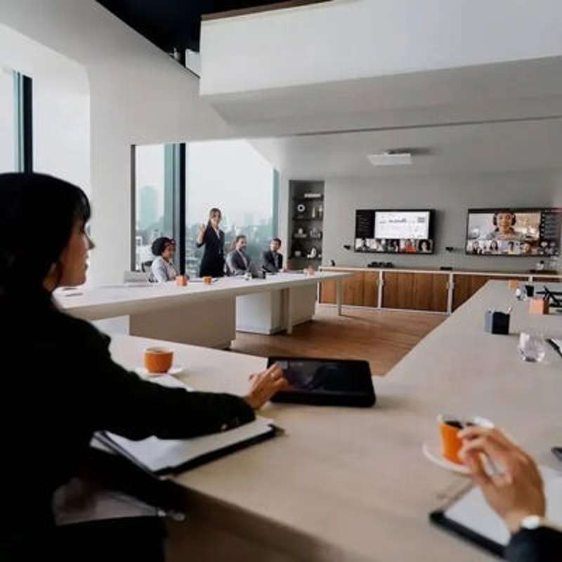 Shure IntelliMix Room Kit 30 Audio/Video Conferencing System for Small/Medium Teams Room