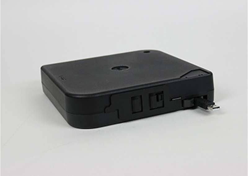 Wiremold Cable Retractor with USB 2.0 Cable