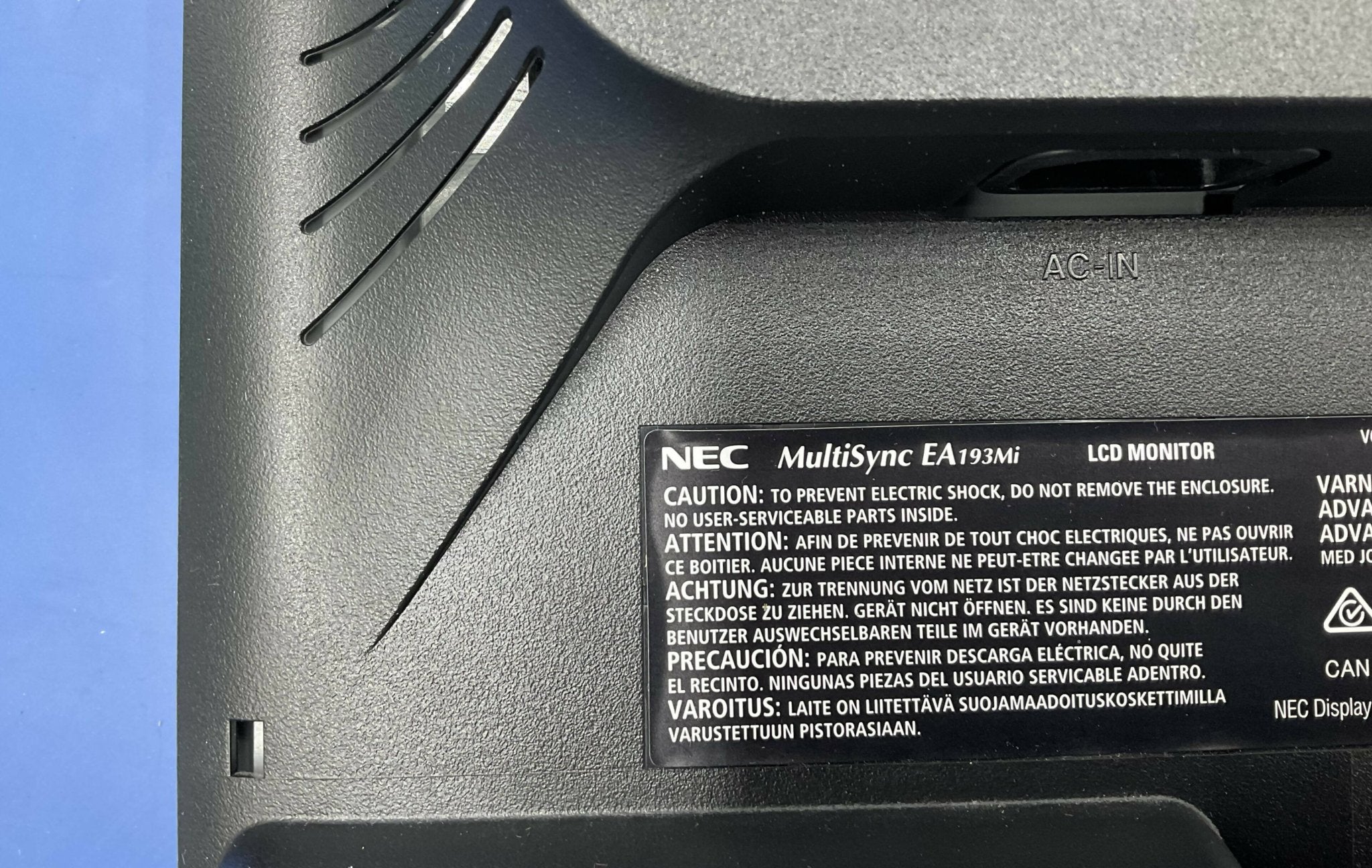 LCD MONITOR. NEC MULTISYNC EA193Mi (EA193Mi-BK (L193QJ) ) NEC/SIEMENS