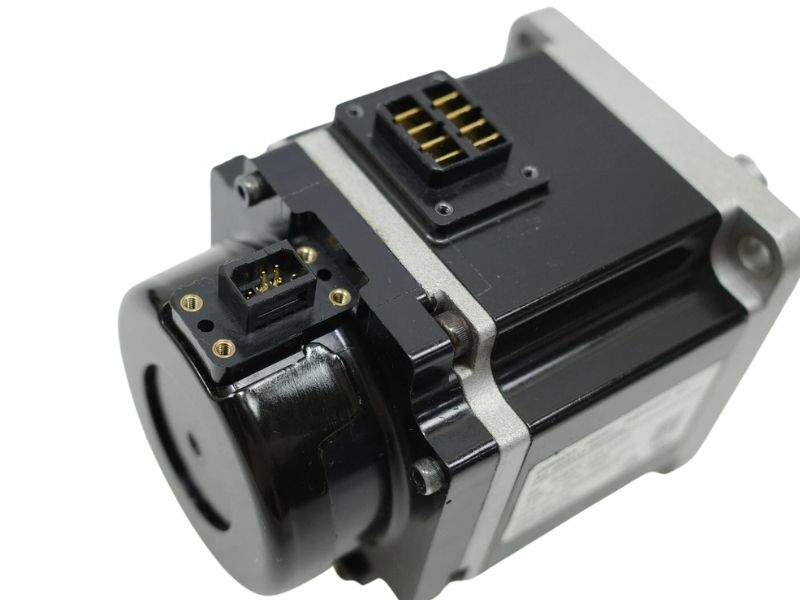 Omron R88M-1M20030T-S2 Servo Motor for Motion Control