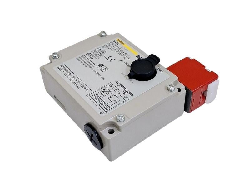 Omron D4BL-2DRA Safety Door Interlock Switch Key Lock 250VAC 3A IP67