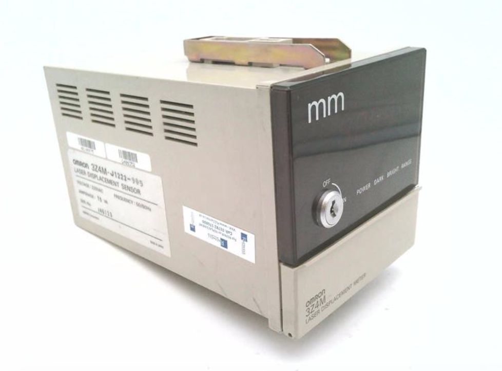 3Z4M-J1222-905 | Omron Laser Displacement Sensor for Precision Measurement