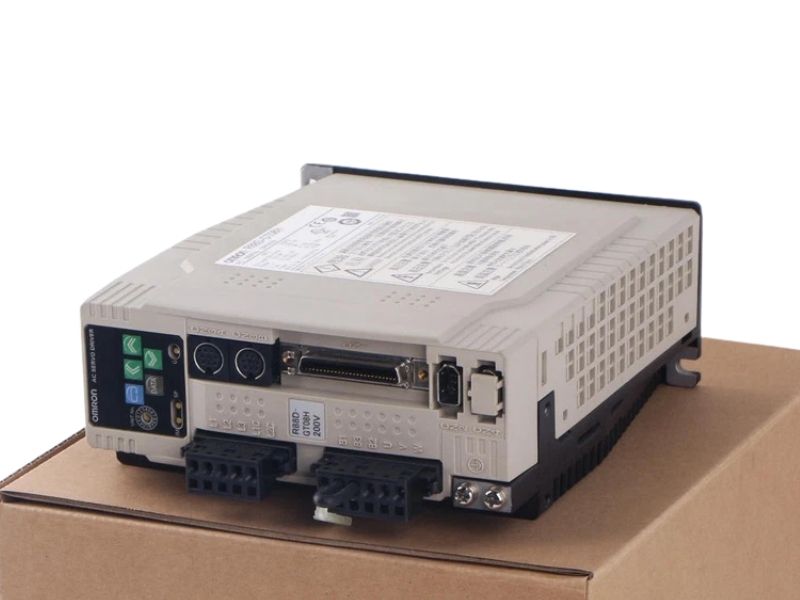 Omron R88D-GT08H Servo Drive 800W 200-240VAC Analog Pulse G Series