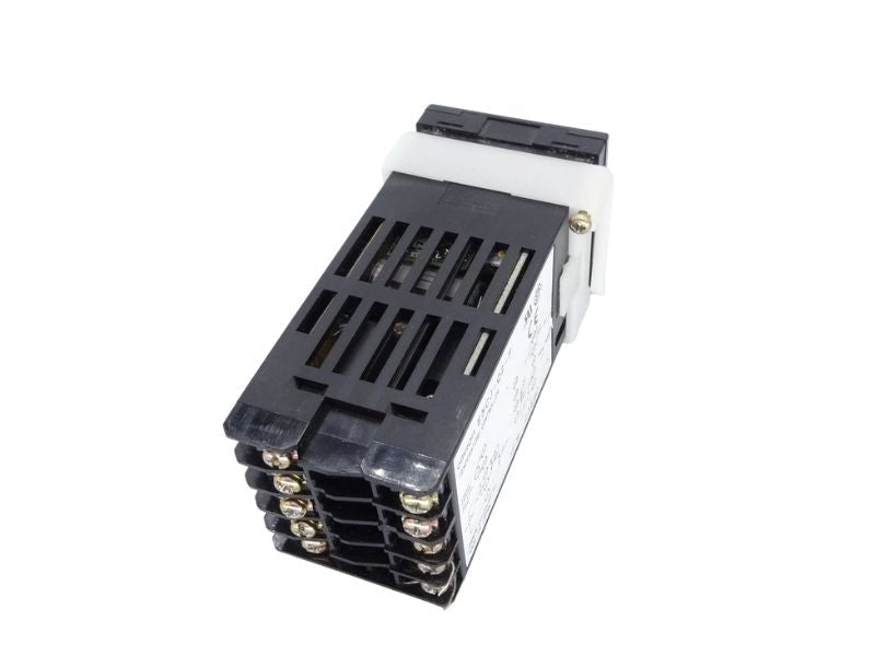 Omron E5CJ-Q2-F Temperature Controller 100-240VAC Panel Mount