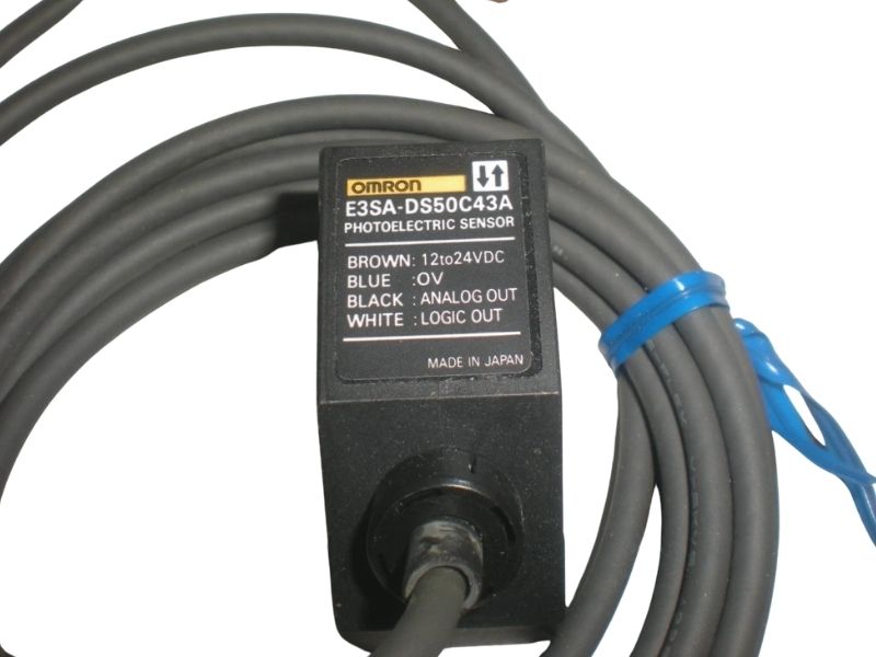 Omron E3SA-DS50C43A Photoelectric Sensor Diffuse Reflective 50cm 24VDC Industrial Detection