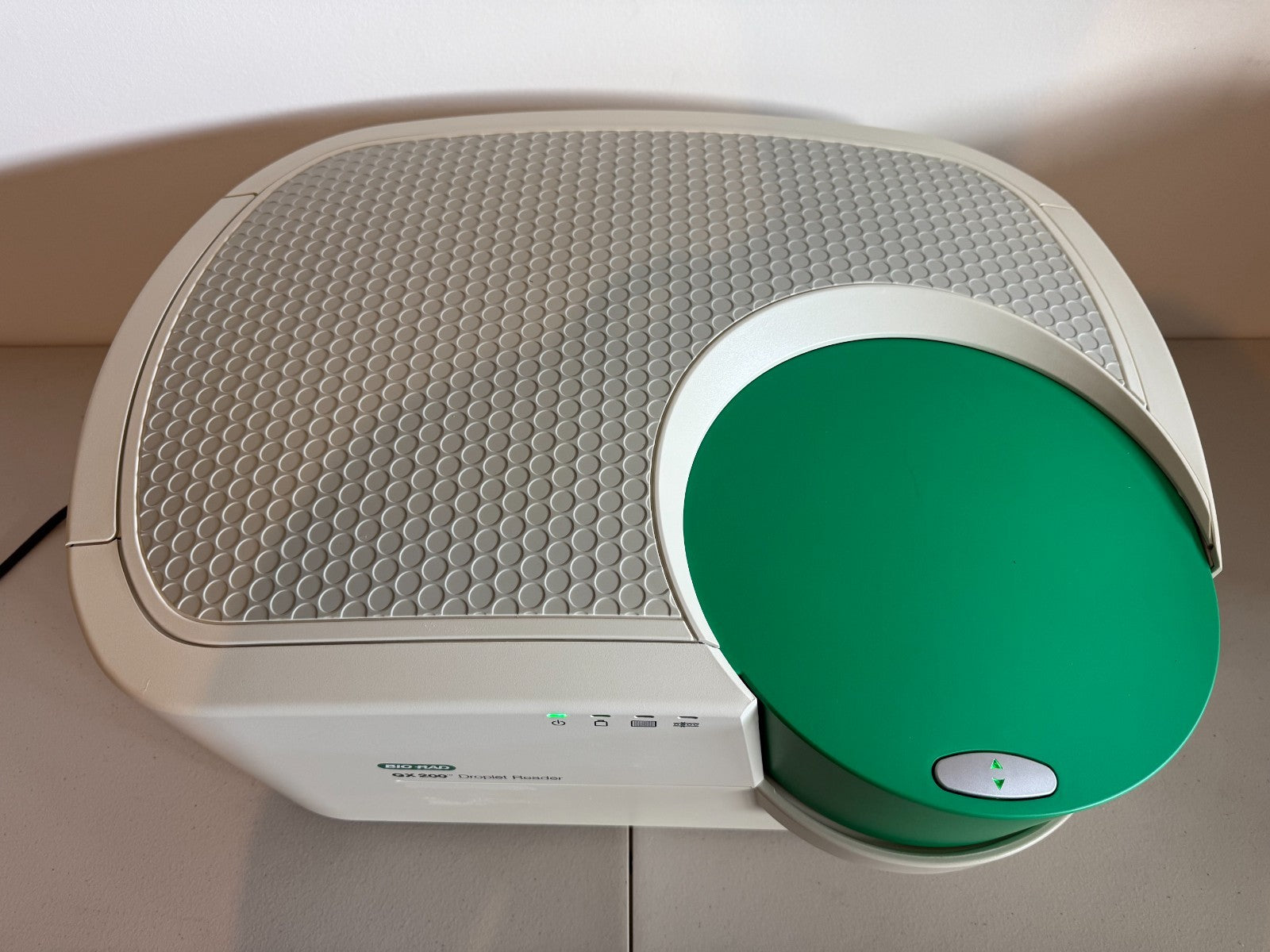 Bio-Rad – droplet reader – QX200 – with 30-day warranty – free shipping