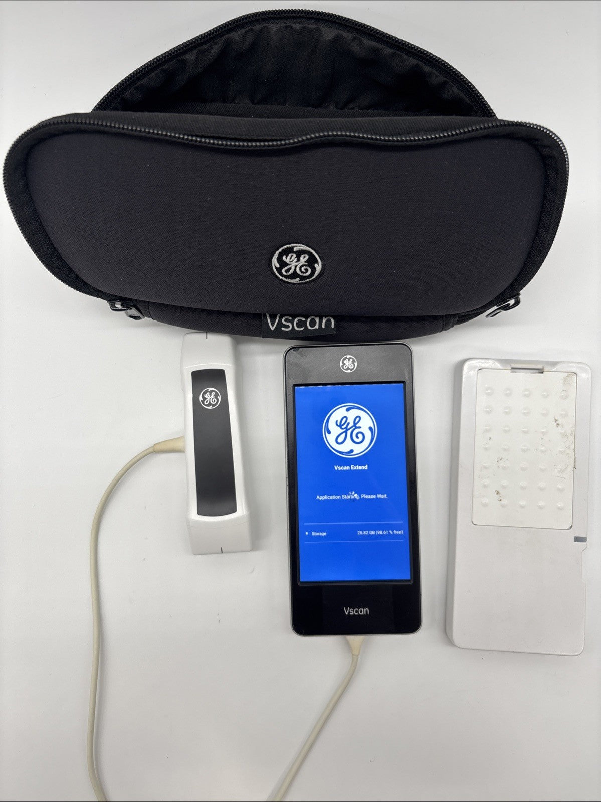 GE Vscan Extend Ultrasound w/ 2 Batteries + 1 Charger Dock NO POWER SUPPLY!