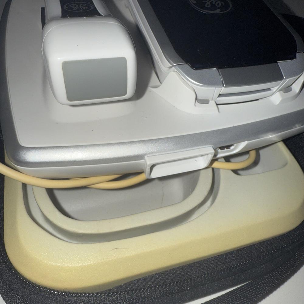 GE Vscan Portable Ultrasound Single Head W/ Docking Station + Power Supply +Case