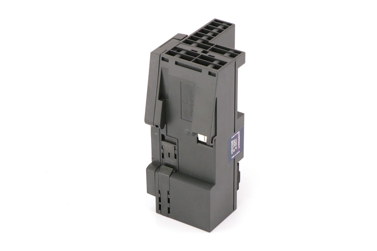 6ES7151-1AA05-0AB0 | Siemens SIMATIC DP IM 151-1 Standard Interface Module