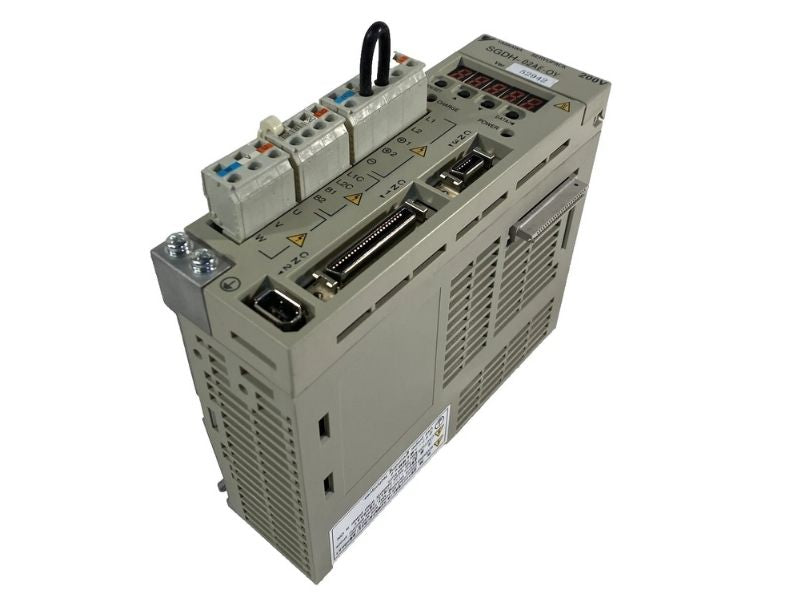 Yaskawa SGDH-02AE-OY Sigma II Servo Drive for Motion Control