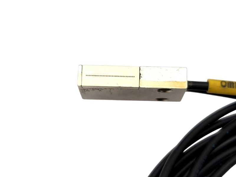 Omron E32-D36P1 Fiber Optic Sensor Diffuse Reflective 1050mm Range 2m Cable IP67
