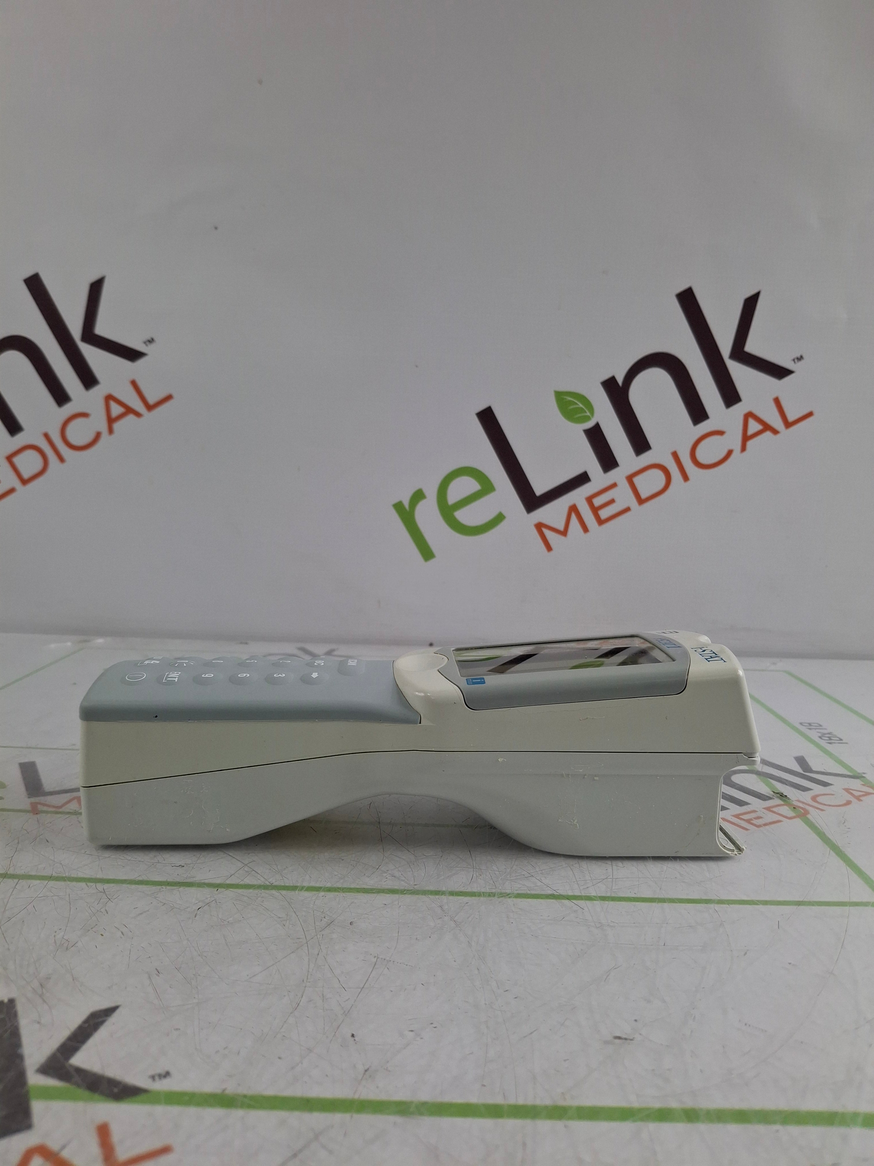 Abbott i-Stat 1 300 Wireless Blood Analyzer
