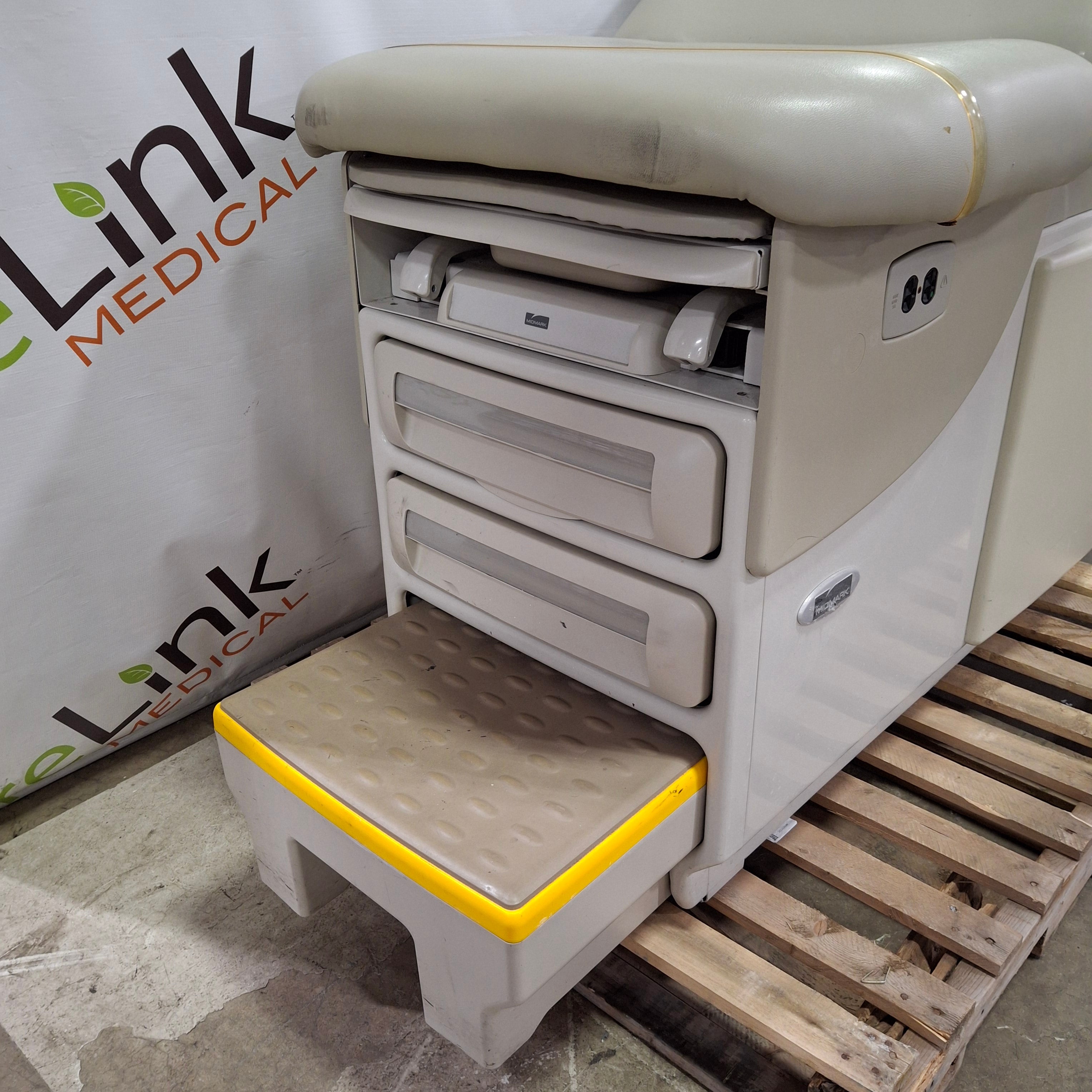 Midmark 604 Manual Examination Table