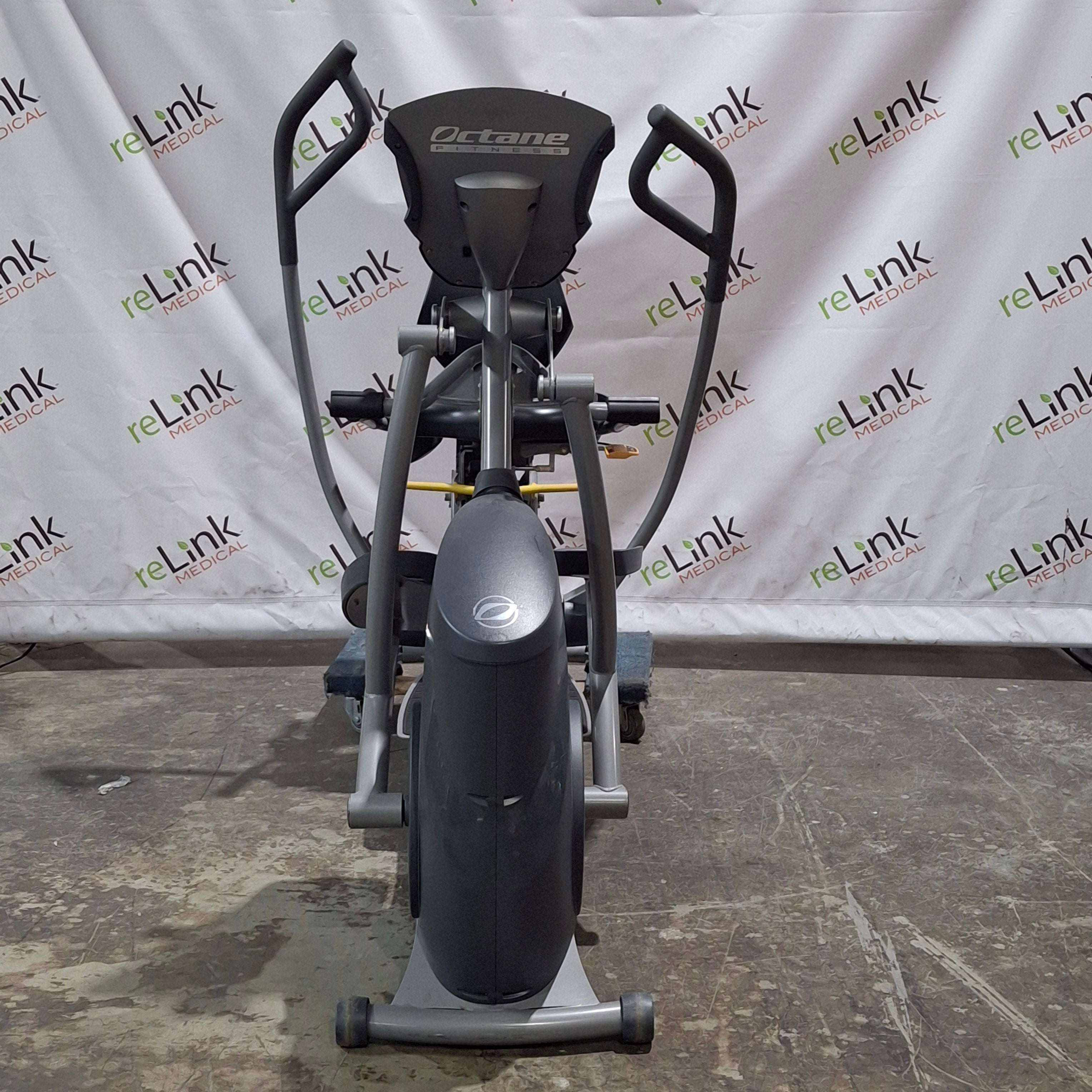 Octane XR6000 Elliptical Machine