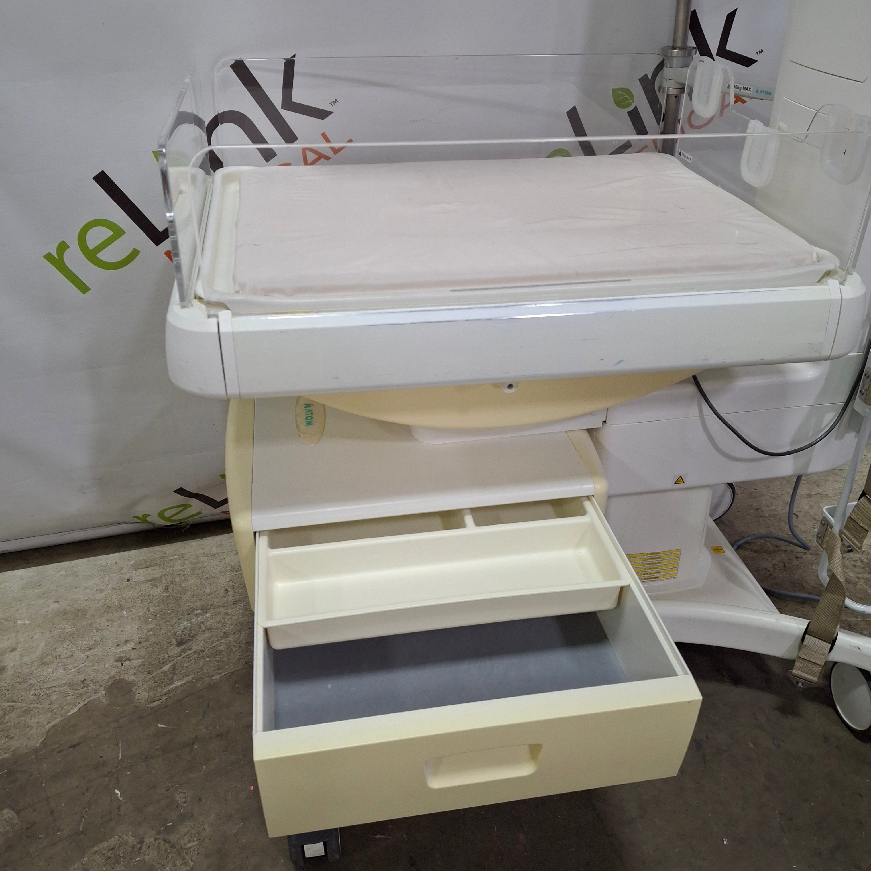 Atom Medical USA 103 Infant Warmer