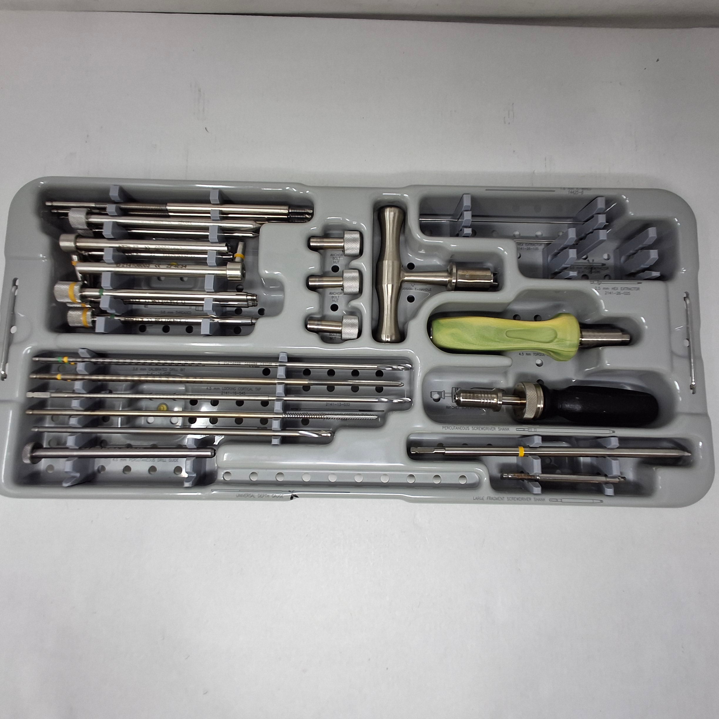 DePuy Polyax Screws Set