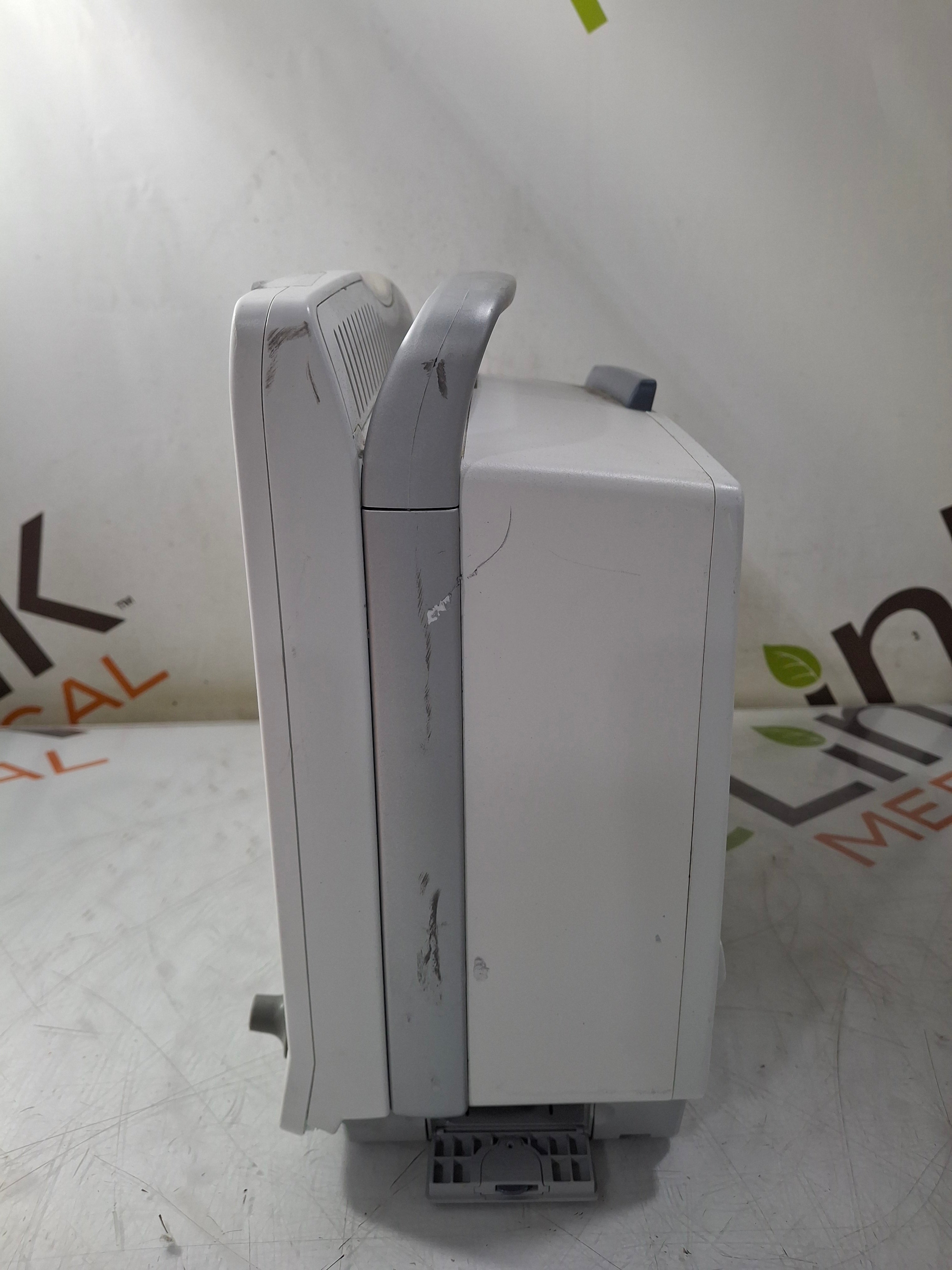 GE Healthcare Carescape B650 Critical Care Patient Monitor