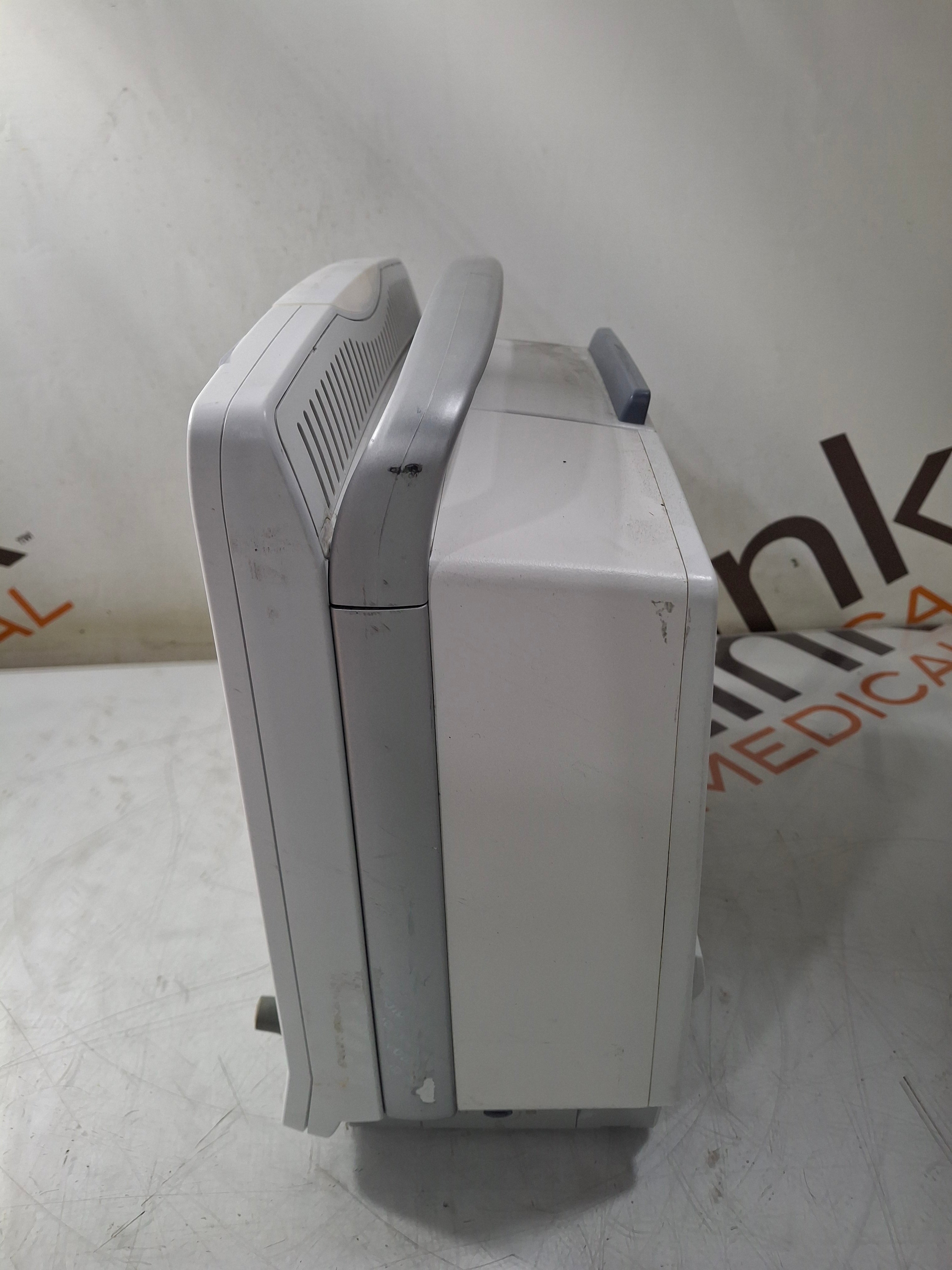 GE Healthcare Carescape B650 Critical Care Patient Monitor