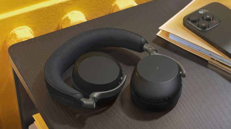 Jabra Evolve3 75 UC Bluetooth Headset - Wireless Charging Pad - Black (Link390c)