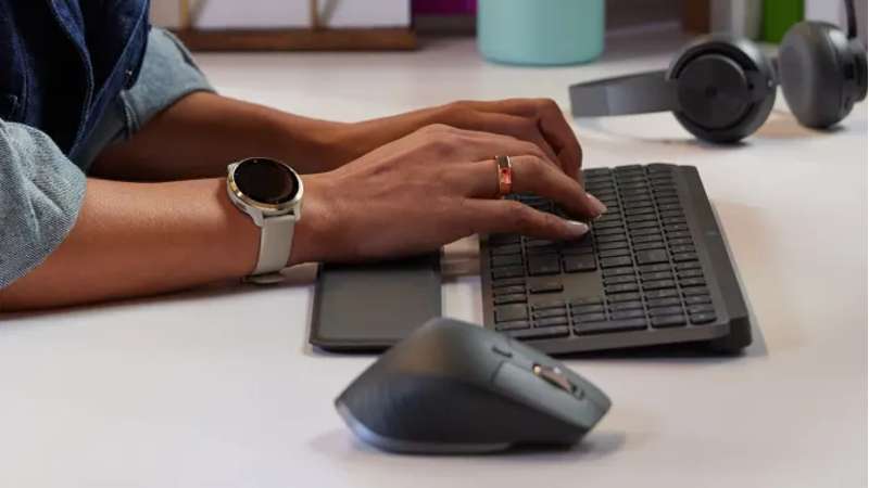 Logitech MX Keys Combo for Business Gen 2 - Wireless Keyboard & Mouse Set