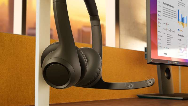 Logitech Ergonomic Bundle - Wave Keys Keyboard, Vertical Lift Mouse, Brio 505 Webcam, & Zone 305 Headset - UC Version