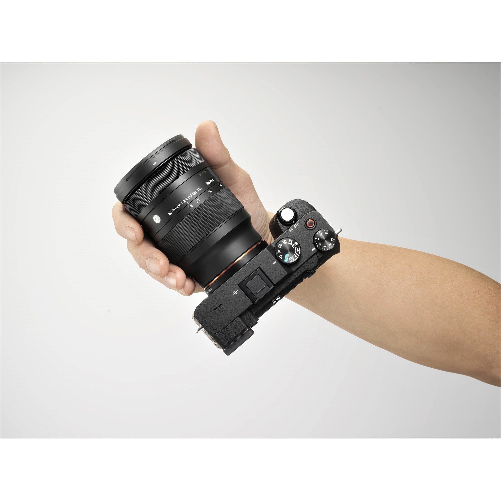 Sigma 28-70mm F2.8 DG DN Contemporary Lens