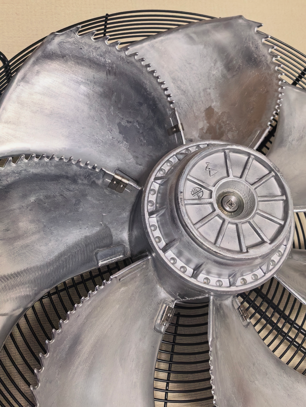 FN050-VDA.4I.A7P1 ZIEHL-ABEGG Axial Fan 400-460V Dual-Speed Industrial Cooling Solution