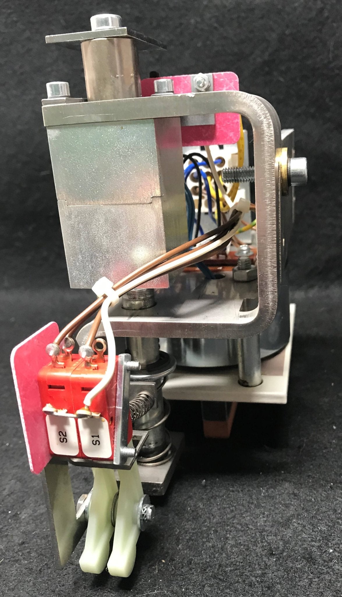 Brake Stop Assembly (03070757) Siemens