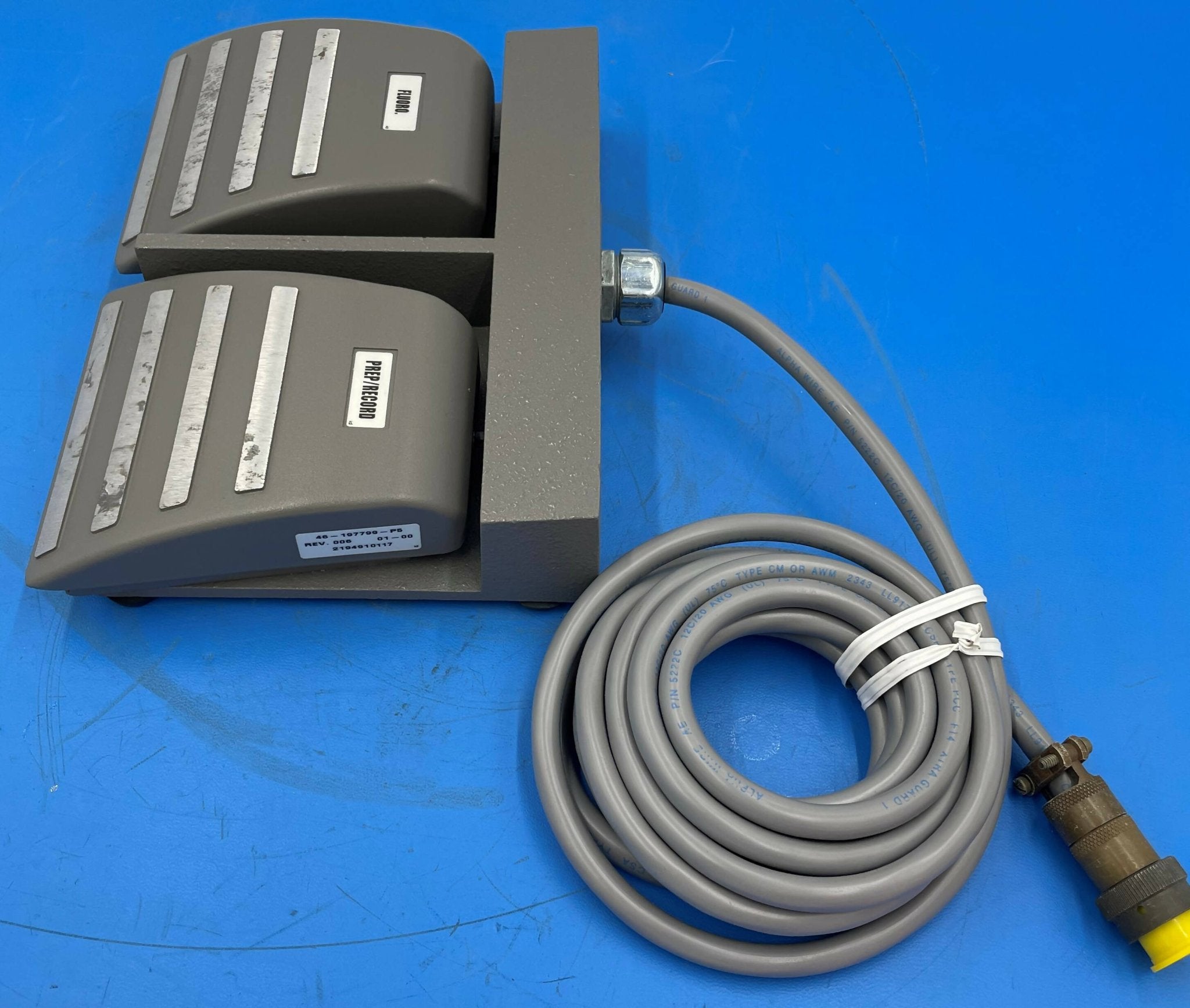 FOOT SWITCH NEW (46-197799 P5 REV. 006) GE