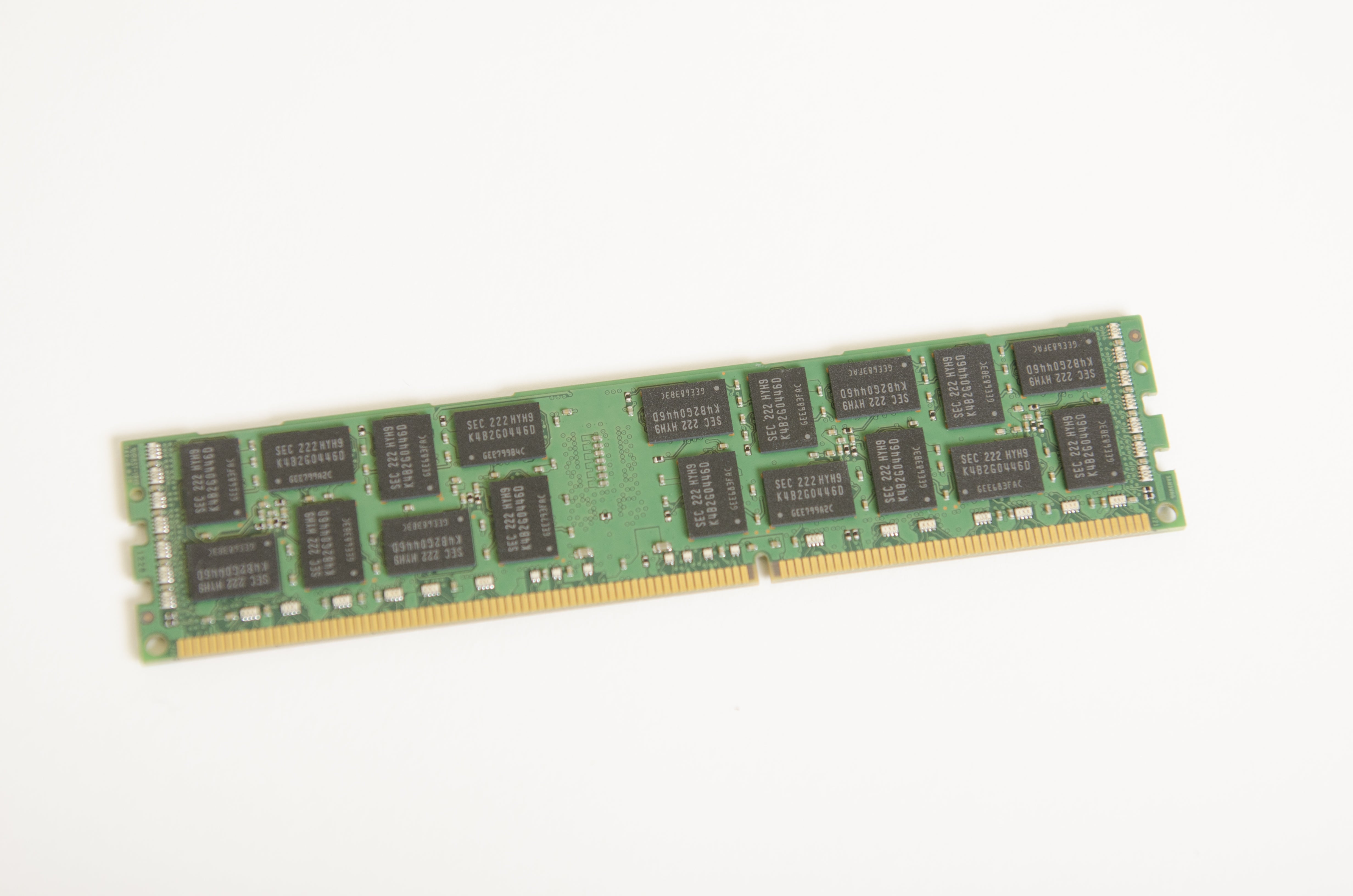 1024GB (64 x 16GB) DDR3-1333 MHz PC3-10600L LRDIMM Server Memory