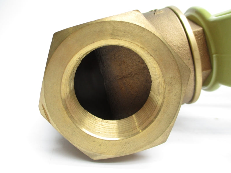 54-24588 | Fisher Baumann 2" NPT Bronze Pneumatic Control Valve Class 250