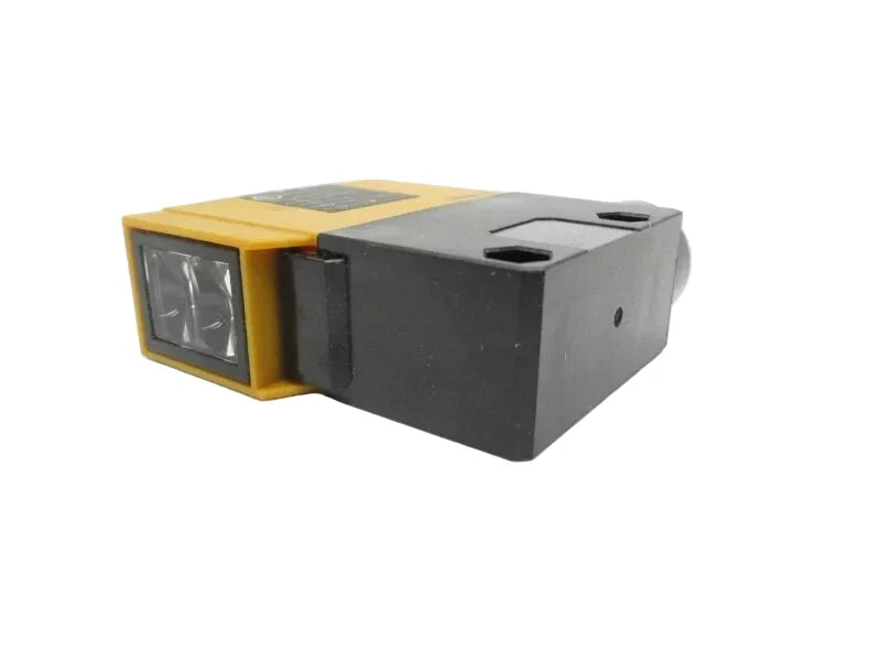 E3A2-R3M4D | Omron Retro-Reflective Photoelectric Switch AC/DC Relay Output