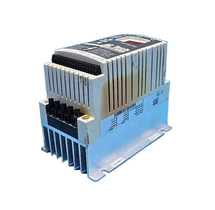 SF410 | Lenze SCF Series Variable Speed Drive 1 HP 400/480 VAC