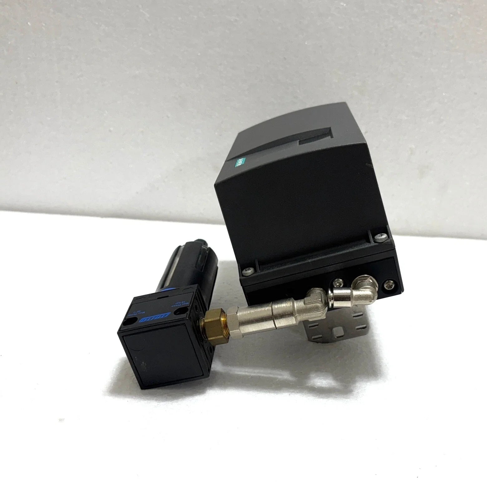 Siemens 6DR5010-0NG00-0AA0 SIPART PS2 Smart Positioner 4-20mA for Pneumatic Actuators