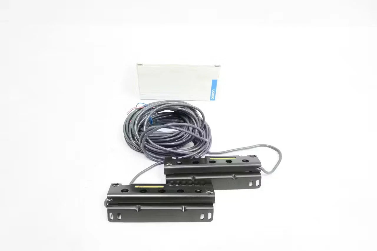 F3W-D052A | Omron Through-Beam Photoelectric Sensor 3 m Infrared NPN Output