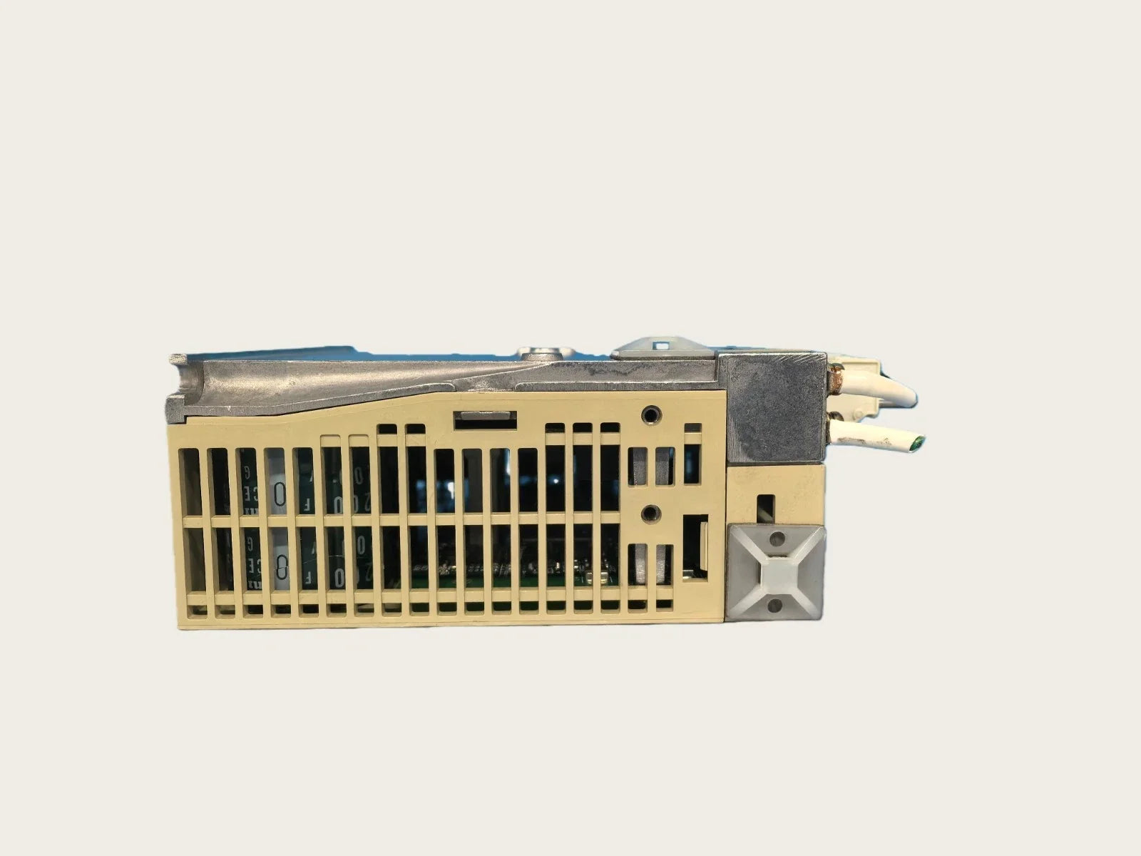 R7D-AP02L | Omron SMARTSTEP A AC Servo Drive 200W 100VAC Single-Axis Control