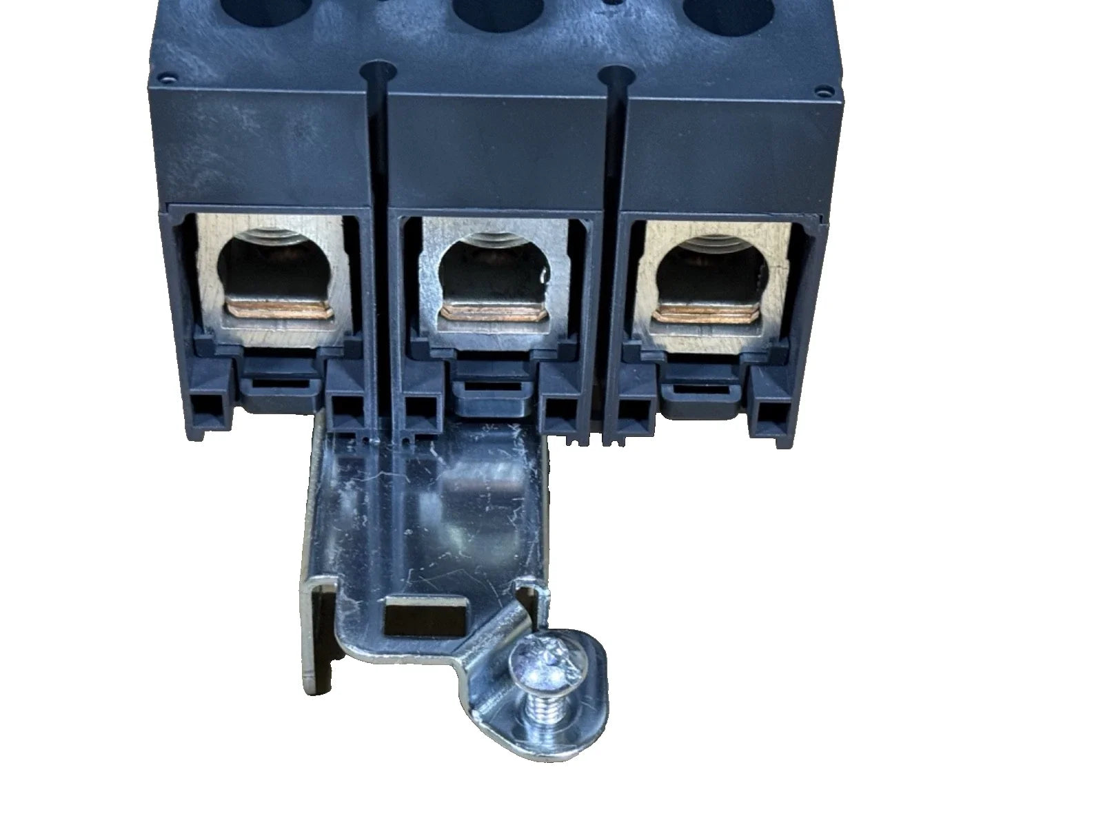 JLA36225 | Schneider Electric 225A 3-Pole 600V I-Line Molded Case Circuit Breaker