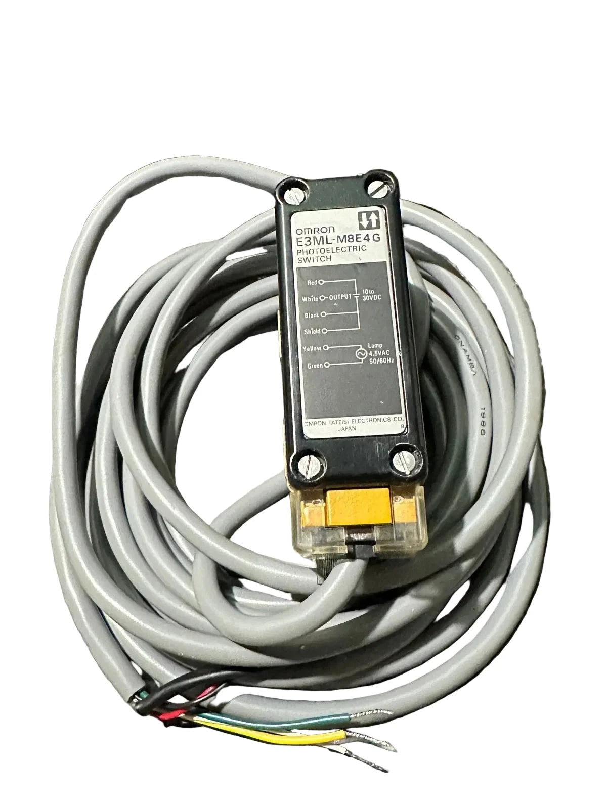 E3ML-M8E4-G | Omron 8mm Color Photoelectric Sensor 10–30VDC