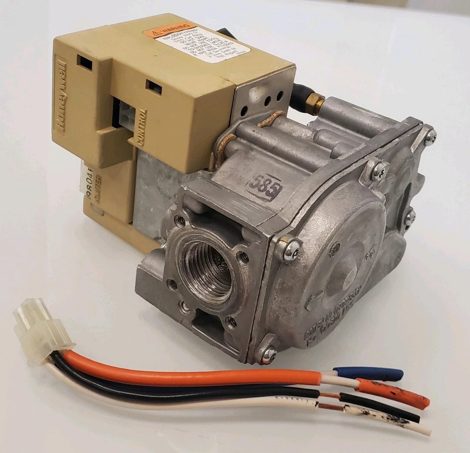 Honeywell SV9500M8667 SmartValve Furnace Gas Valve 24VAC Natural Gas 1/2 Inch