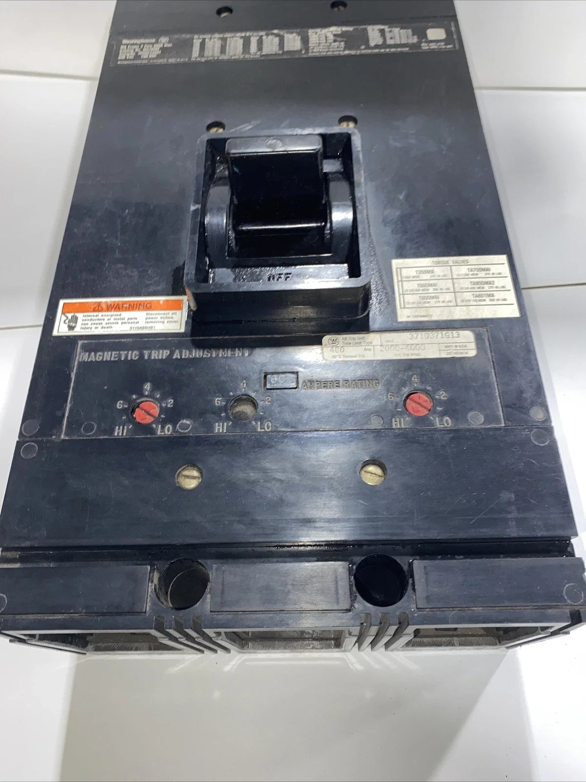 Westinghouse MA2800F Molded Case Circuit Breaker 800 Ampere 2 Pole 600 Volt Panel Mount