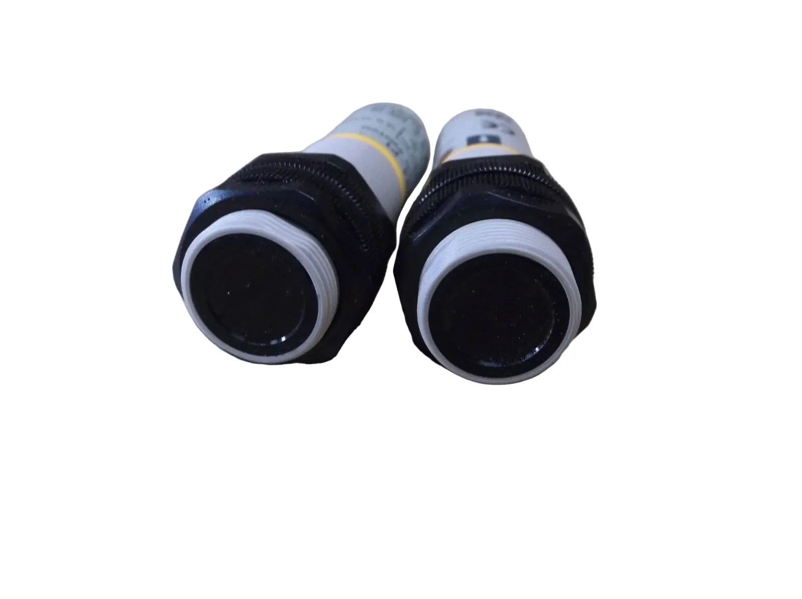 E3F2-3B4-P1 | Omron Diffuse Reflective Photoelectric Sensor Switch