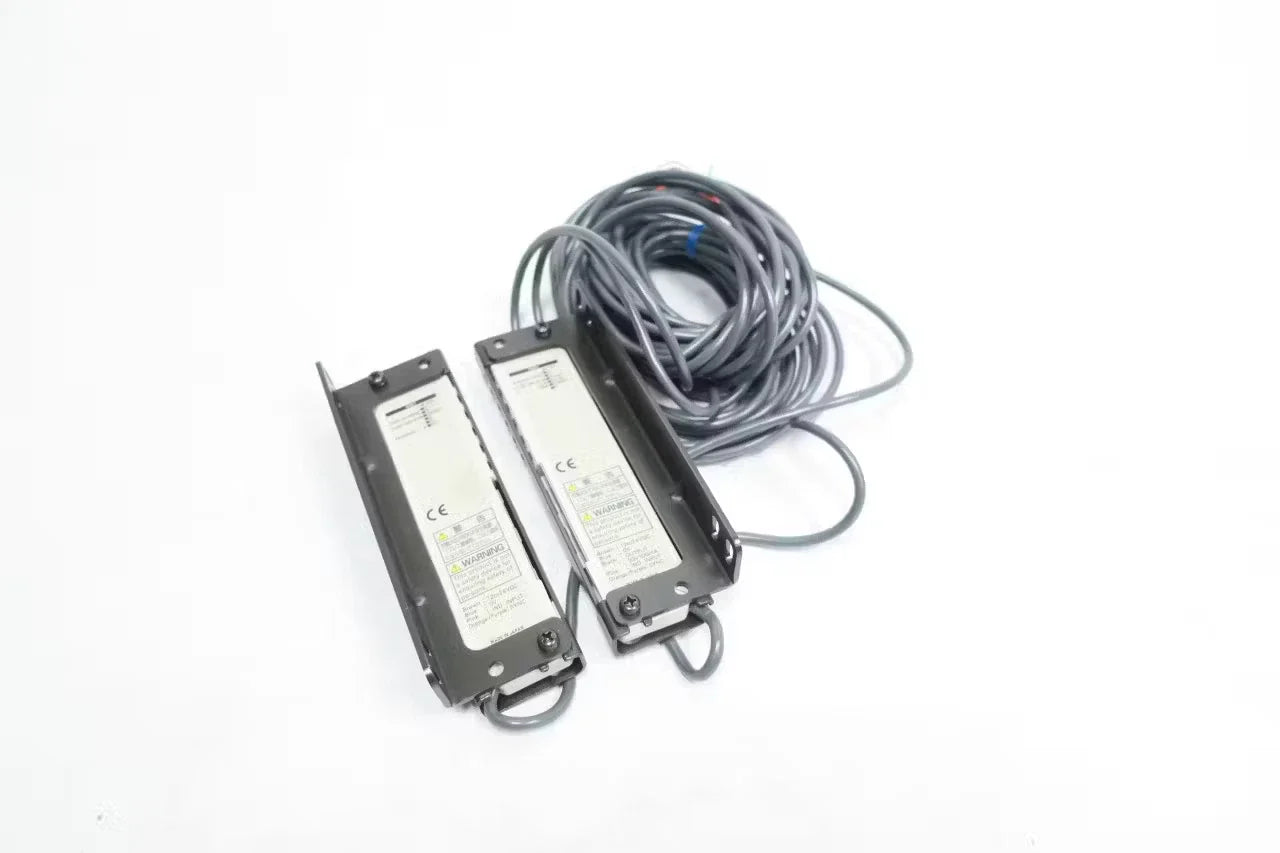 F3W-D052A | Omron Through-Beam Photoelectric Sensor 3 m Infrared NPN Output