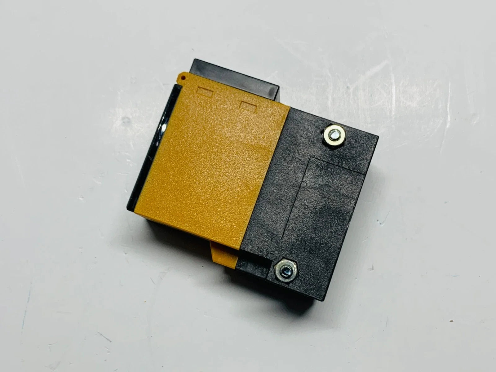 E3B2-R5M4D-US | Omron Photoelectric Switch with Timer Function