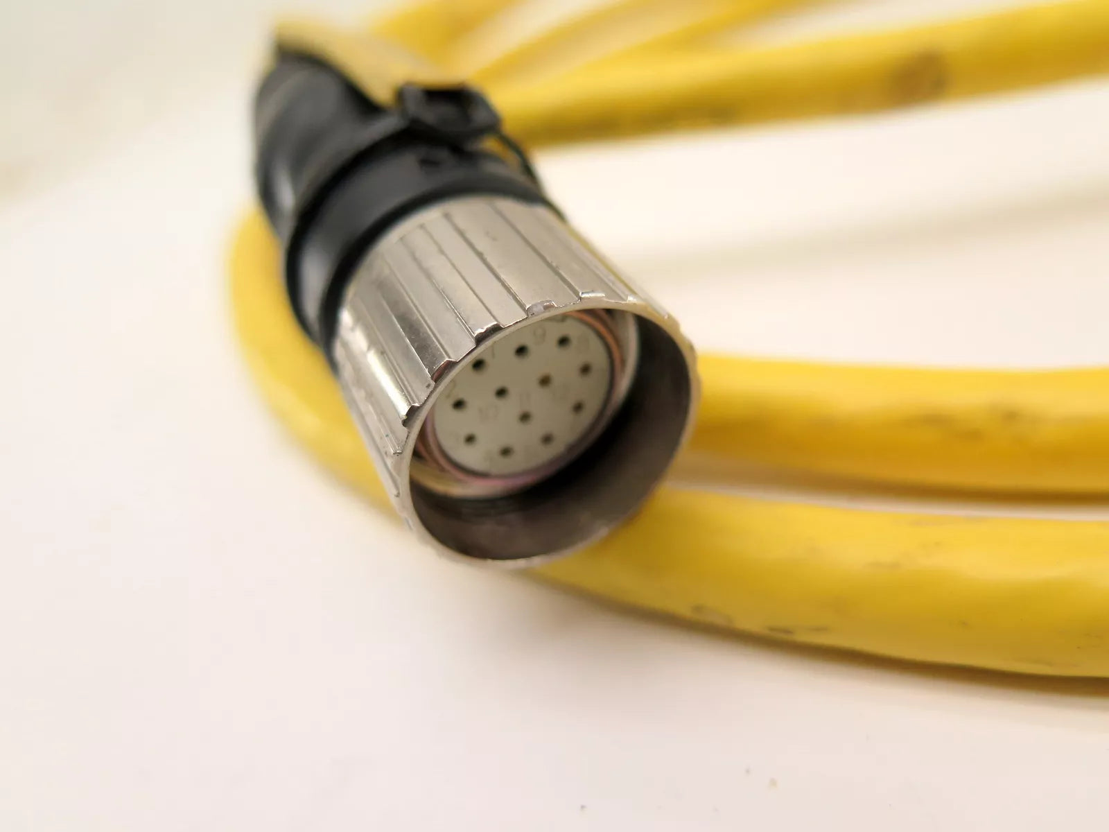889M-F12AH-10 | Allen-Bradley M23 Cable